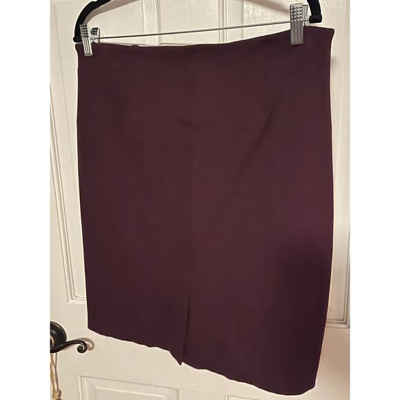 Liverpool Maroon Skirt – Size 14P – Petite Pull-On Stretch Skirt - Picture 2 of 3